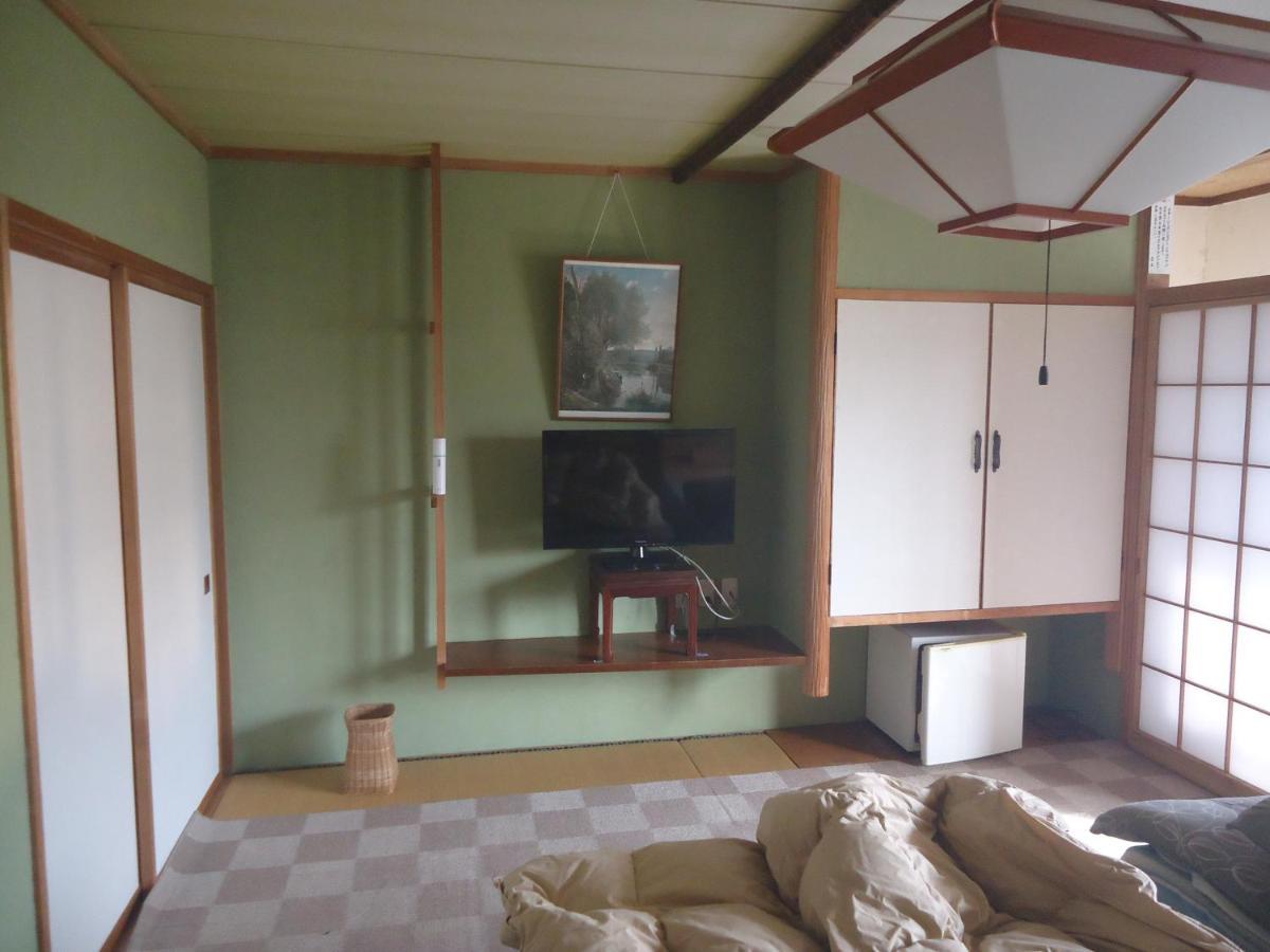 Cafe Cerisier栖里時絵 Hotel Mioko Kültér fotó