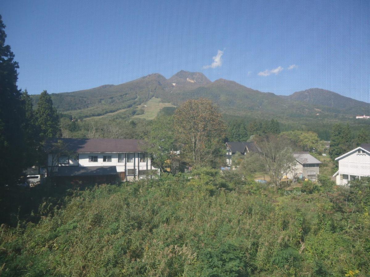 Cafe Cerisier栖里時絵 Hotel Mioko Kültér fotó